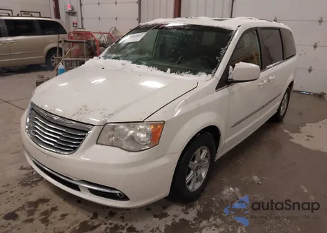 2012 Chrysler Town & Country Touring z USA, uszkodzony, nr VIN 2C4RC1BGXCR420292